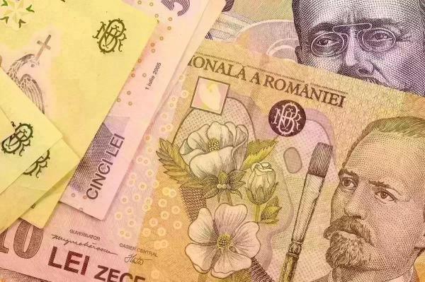 Leul românesc câştigă teren important în raport cu dolarul american