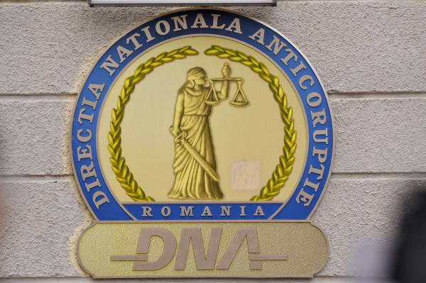 Percheziţii DNA la Primăria Iaşi: se anchetează dispariţia de păcură din rezervele statului
