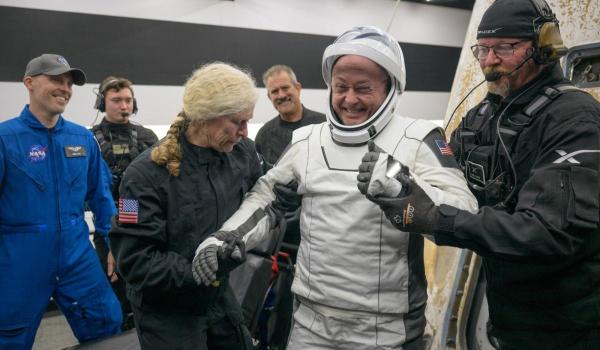 Caz alarmant pe ISS. Un astronaut NASA a rămas în mod misterios fără voce în spaţiu timp de 20 de minute