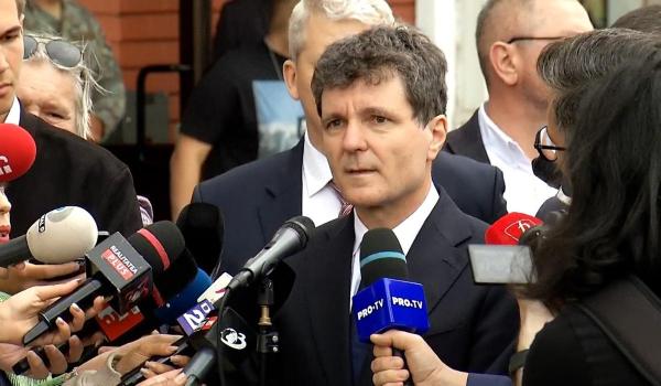 Nicuşor Dan, la locul exploziei: Expulzarea consulului, un mesaj "proporţional" cu ce s-a întâmplat azi