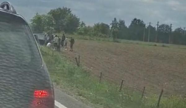 Un copil a murit şi alte 8 persoane au fost rănite în urma unui accident grav pe DN1 între 3 maşini