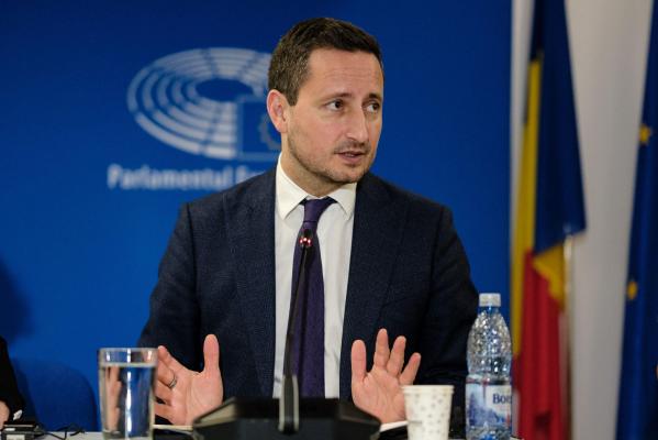 "Nicuşor Dan nu e Băsescu". Ştefănuţă: Actuala "coaliţie Georgescu" poate încerca suspendarea preşedintelui