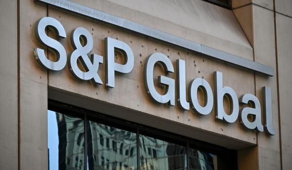 Primul avertisment de la S&P după căderea Guvernului: Se pot complica lucrurile privind bugetul în 2027