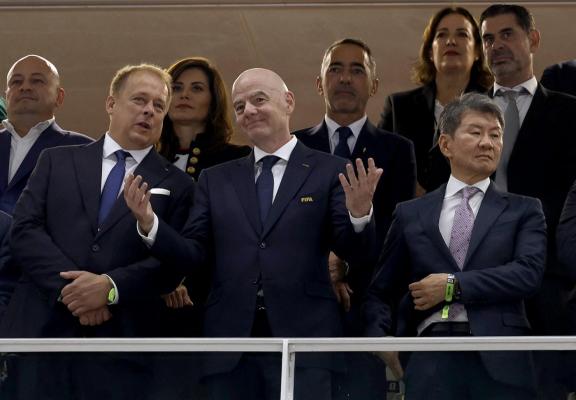 FIFA a publicat salariul lui Gianni Infantino. Suma uriaşă pe care o câştigă