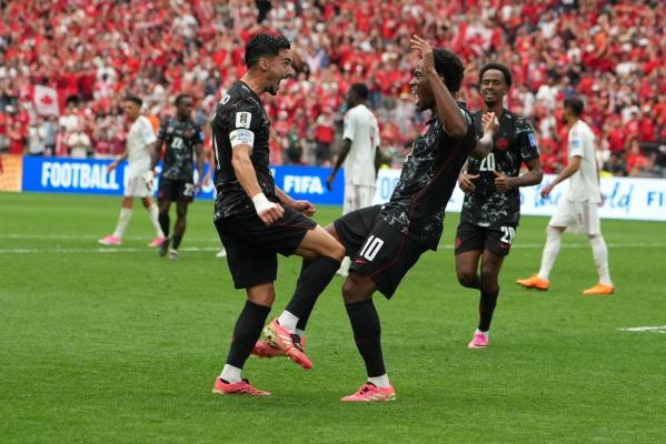 Canada - Qatar, 4-0. Canadienii înscriu la foc automat. Accidentare gravă şi 2 cartonaşe roşii