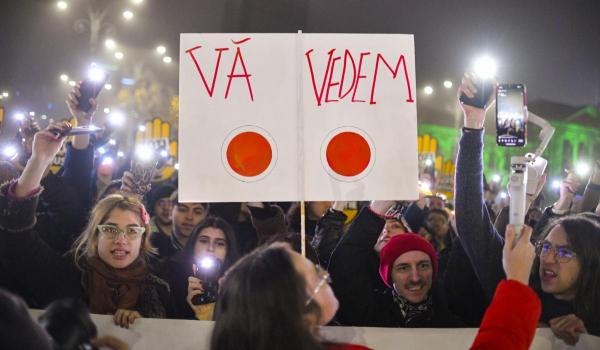 "România onestă iese în stradă". Protest în Piaţa Victoriei, vineri seară. Cine sunt organizatorii