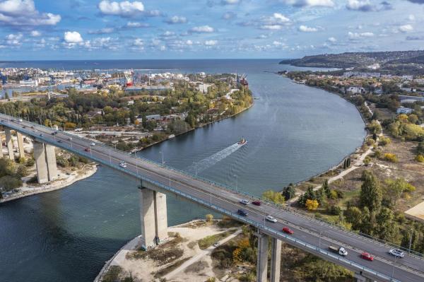 Cu maşina în Bulgaria. Vinieta, acte necesare la vama, echipamente obligatorii şi alte informaţii utile