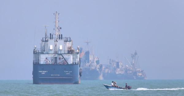 Iran închide din nou Strâmtoarea Ormuz, în urma atacurilor Israelului în Liban
