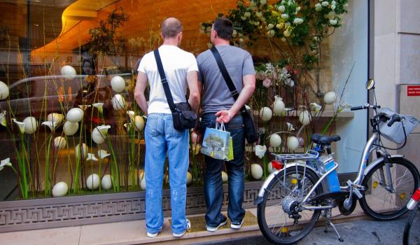 Un gigant al retailului de lux iese din faliment și își schimbă complet identitatea