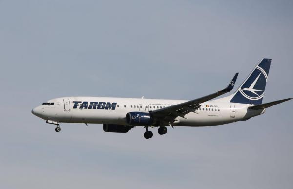 Cea mai nouă aeronavă Tarom va purta numele lui Mircea Lucescu