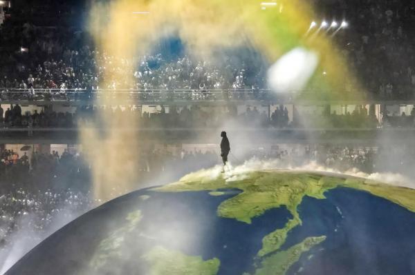 Turcia îl acuză pe Kanye West că i-a jignit "valorile civilizaţionale". Mai multe ţări au interzis concertele