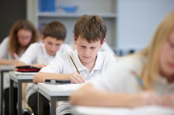 Începe înscrierea la Evaluarea Naţională 2026. Acte necesare şi alte informaţii utile