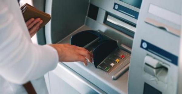 Băncile amendate de Consiliul Concurenţei pentru manipularea ROBOR ameninţă că vor merge în instanţă