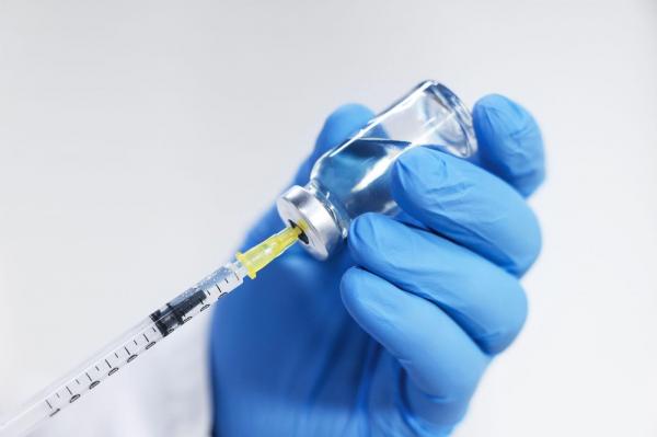 Brazilia suspendă vaccinul împotriva dengue, din cauza unor decese suspecte. 500.000 de oameni, deja vaccinaţi