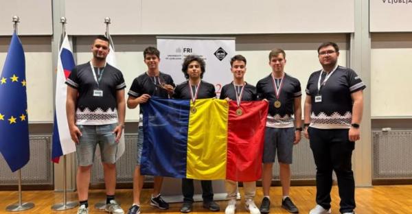 România a obţinut 3 medalii de aur şi una de argint la Olimpiada de Informatică a Europei Centrale