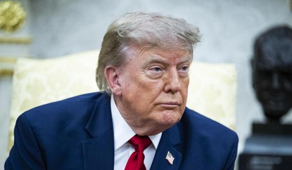 Trump acuză China, fără dovezi, de implicare în alegerile din 2020 pe care le-a pierdut. Miza atacului