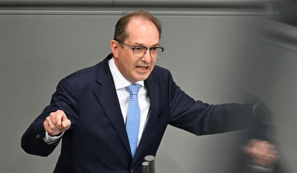 Germania ridică nivelul de alertă teroristă. Ministru german: Riscul trebuie luat în calcul în orice moment