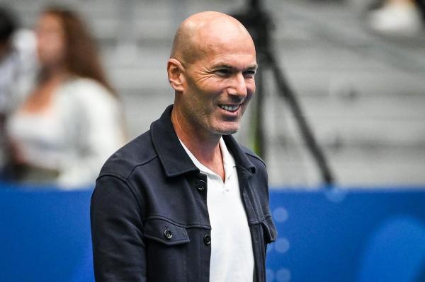 Zinedine Zidane va prelua naţionala Franţei. Contractul va fi valabil până la Cupa Mondială din 2030