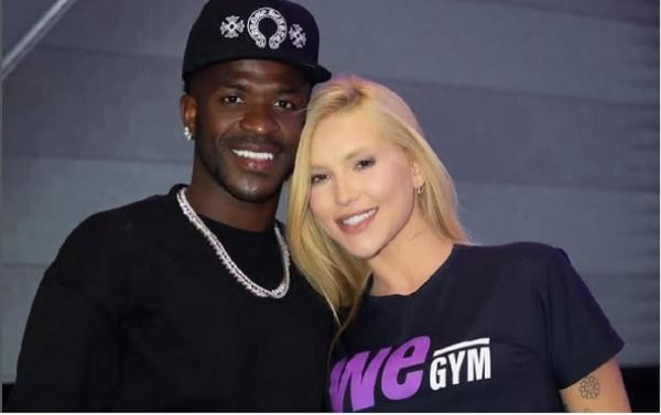 Vinicius Junior s-a reafişat în public alături de iubita sa, Virginia Fonseca