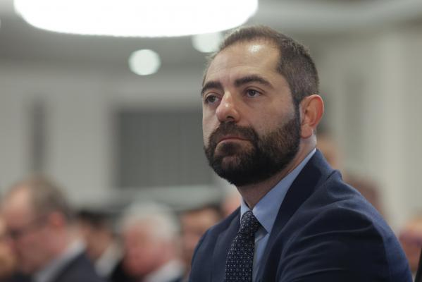 Burnete: Discuţiile pe legea salarizării vor fi reluate. Fac apel la sindicate să participe la dialog
