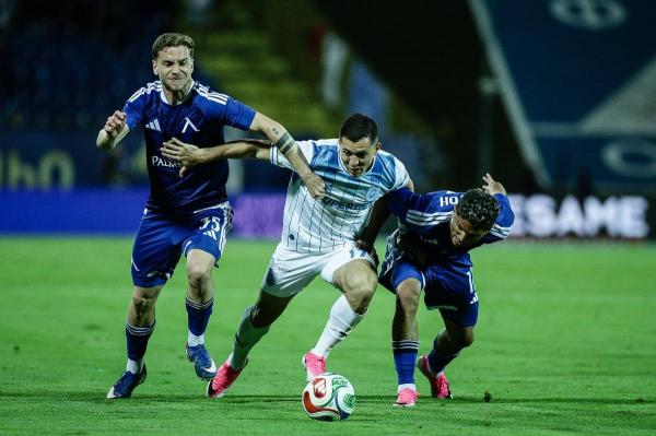 Levski Sofia este în avantaj, după ce a câştigat primul meci cu Universitatea Craiova