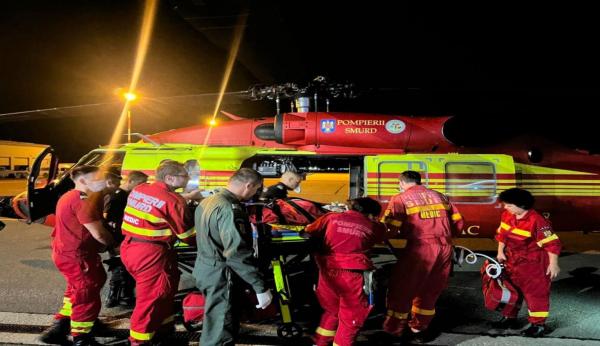 Medicii au aflat ce boală are Miruna, fata ţinută în viaţă doar de ECMO, după ce a luat o bacterie pe litoral