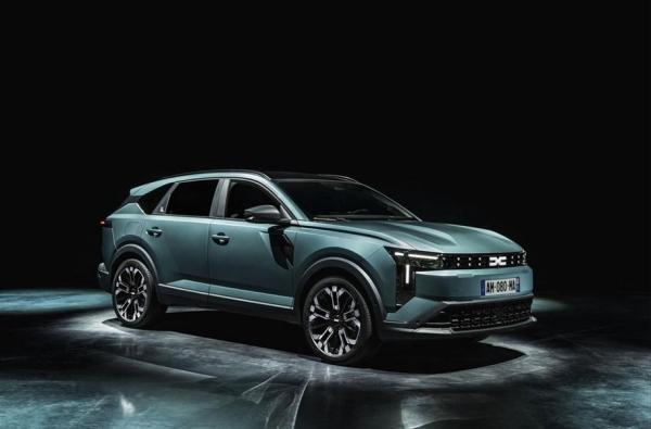 Dacia lansează Striker, al treilea său model de clasă medie. Preţ de pornire, imbatabil: sub 25.000 de euro