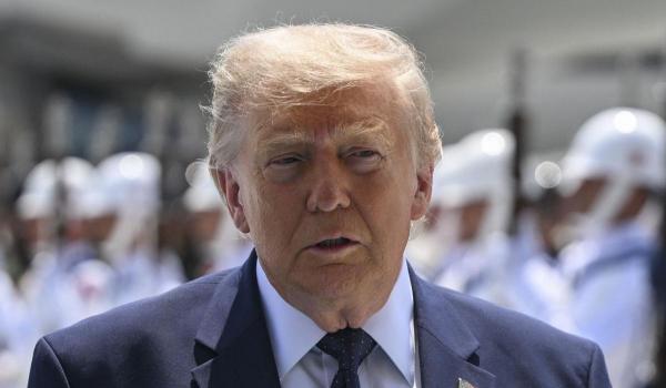 De ce îi acuză Trump pe democrați de comunism. Mesajul testat pentru alegerile din noiembrie