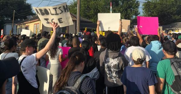 Proteste la Houston după ce un migrant mexican a fost împușcat mortal de un ofițer ICE