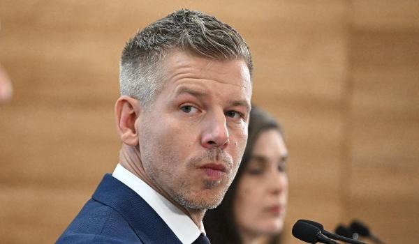 Ungaria, în criză energetică. Trenuri de marfă oprite, bugetari în home office şi lumini stinse în instituţii