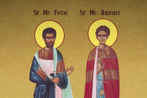 Sfinţii Mucenici Fotie şi Anichit sunt prăznuiţi pe 12 august