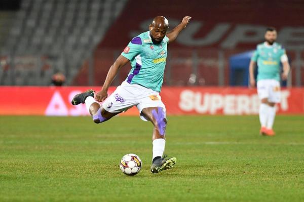Atacantul camerunez Arnold Garita, fost la FC Argeş, ar urma să fie noul atacant al lui FCSB