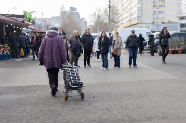 Economia României a scăzut în primul semestru din 2026. Economişti: Consumul privat, principalul factor