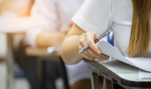 Admiterea la liceu se schimbă din 2027. Elevii ar putea da două probe în plus pentru liceul dorit