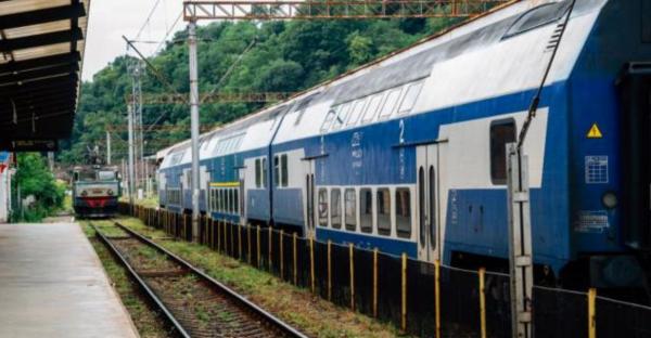 Criză în sistemul feroviar. Trenurile, oprite dacă finanțarea nu este deblocată, avertizează sindicaliştii