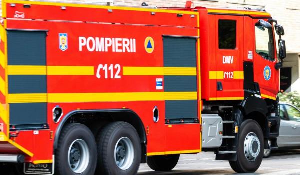 Accident cumplit pe DN1. O persoană a fost găsită carbonizată într-o mașină cuprinsă de flăcări