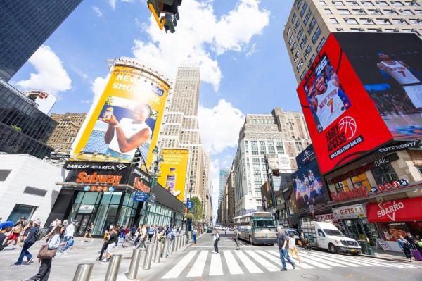 O femeie a fost arestată pentru că plănuia un atac la New York. Se convertise recent la islam