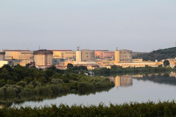 Pompe de mare capacitate și baraje deschise. Statul caută apă pentru centrala de la Cernavodă