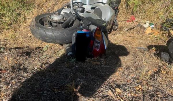 Patru persoane au ajuns la spital în urma unui accident pe DN7. O mașină a lovit trei motociclete