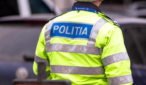 Reacția Poliției Capitalei după ce Sindicatul Europol a criticat vesta antiînjunghiere purtată de un polițist