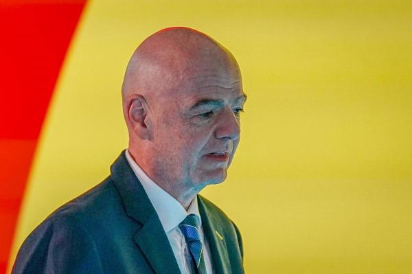 Foşti internaţionali FIFA i-au pus gând rău lui Gianni Infantino, şeful FIFA