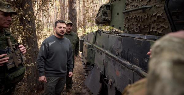 Tancurile occidentale stau ascunse în pădurile Ucrainei. Ce plan au militarii pentru ele
