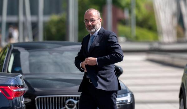 Explicaţiile lui Manfred Weber după cererea de blocare a 770 de milioane de euro din PNRR-ul României