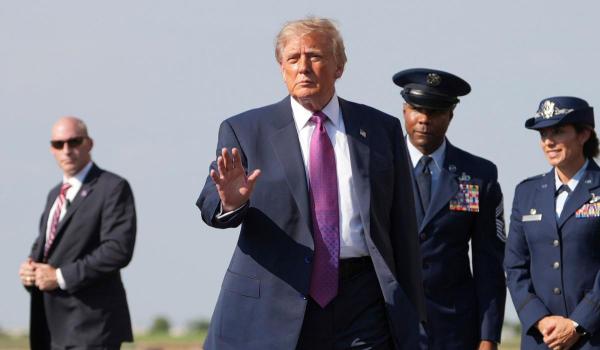 Trump a redenumit Lacul Ontario în "Lacul America", în plin război comercial cu Canada 