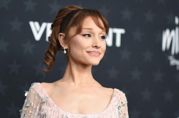 Ariana Grande se retrage din viața publică. Motivele invocate de agentul artistei