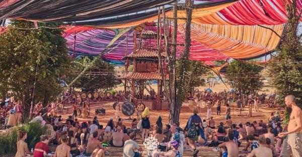 Un festival de muzică psihedelică din Ungaria şi-a sistat programul după decesul a două persoane