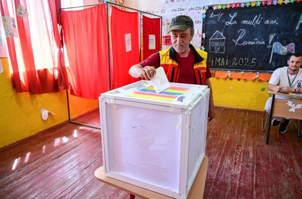 Cu cine ar vota românii dacă duminică ar avea loc Anticipate. SONDAJE comparative CURS-IRES-Avangarde