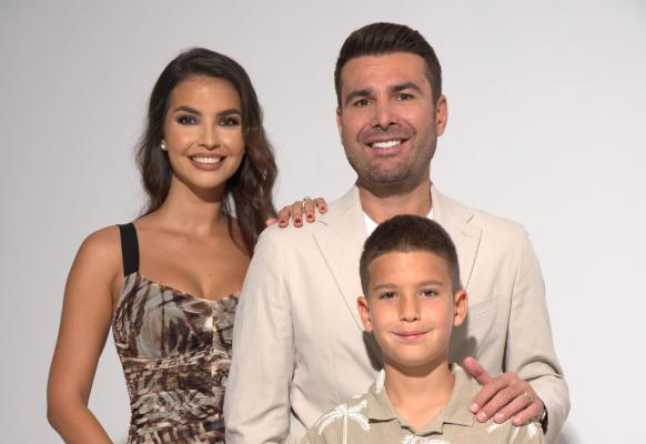 Sandra Mutu prezintă Retrospectiva Ştirilor Antena Stars