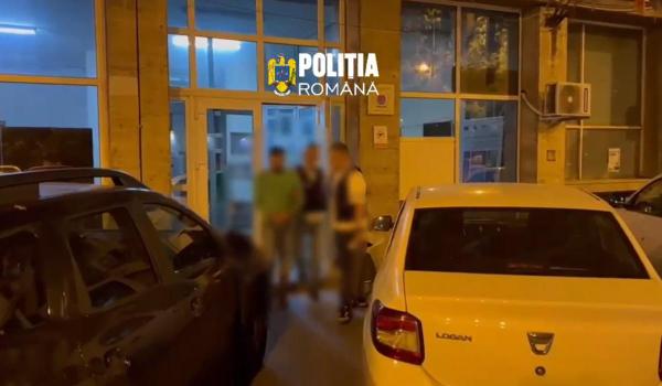 Femeie, agresată sexual de un egiptean într-un troleibuz din Bucureşti. Bărbatul i-ar fi spus "bye bye, love"