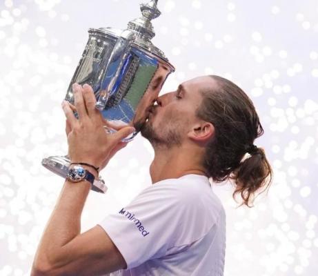 Alexander Zverev se apropie de Jannik Sinner, Novak Djokovic iese din Top 10 mondial
